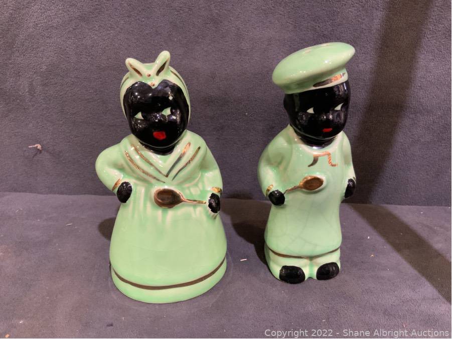 Lot - Vintage 1940's Black Americana Mammy & Moses Salt & Pepper Shakers