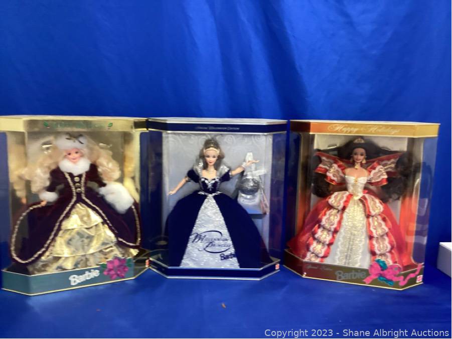 Happy Holiday Barbies Barbie Auction | Shane Albright Auctions