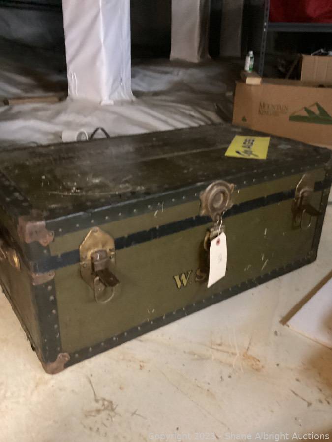 Sold at Auction: WW1 US Army footlocker