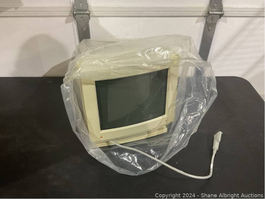 Apple Macintosh Color Display CRT Monitor with Original Box
